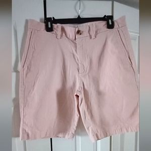 Mens Old Navy ultimate slim shorts size 33